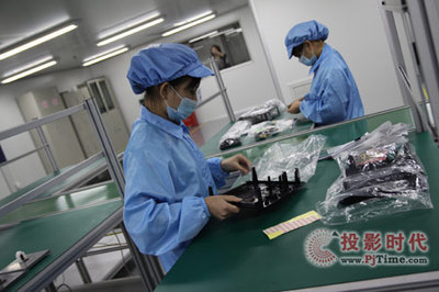 探訪雅圖AMT投影機(jī)工廠 智能制造賦能教育投影新生態(tài)